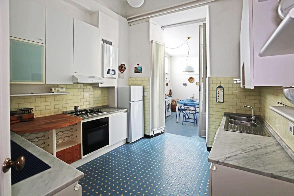 I Due Leoni 5 Terre La Spezia Apartment Екстериор снимка